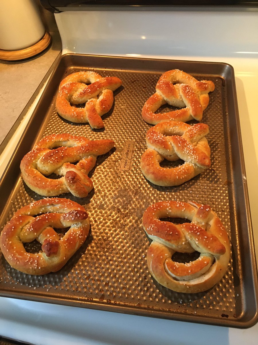 “I wake up every morning in a bed that’s too small, drive my daughter to a school that’s too expensive and then I go to a job for which I get paid too little. But on Pretzel Day? Well, I like Pretzel Day.” Happy #PretzelDay everyone! 🥨🥨🥨