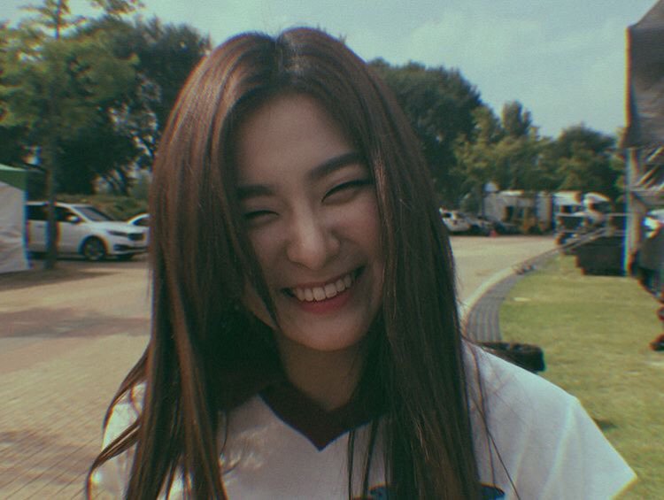 Cutie Bear Seulgi to boost your Monday  - a thread