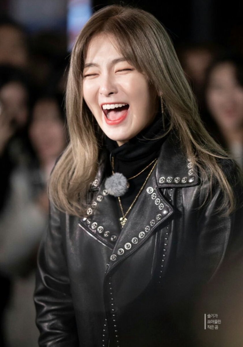 Cutie Bear Seulgi to boost your Monday  - a thread