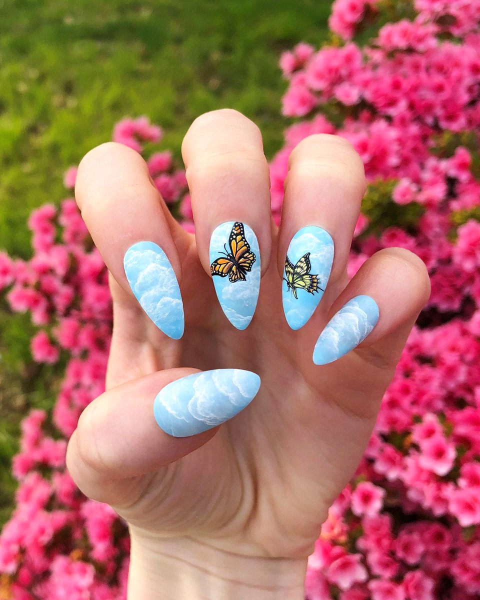 Sending you all a little sunshine and happiness on a rainy day 🦋 ☀️ #nailedbyceline