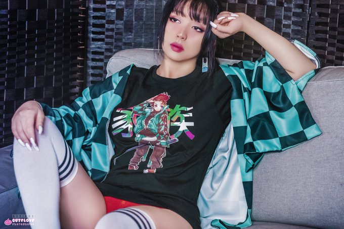 Watch ahri 아리 🍜's leaked NSFW photo on TwXstars