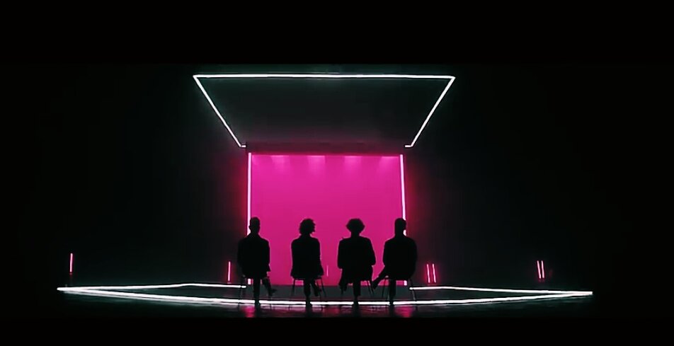  The Sound - The 1975 ...Well I know when you're around 'cause I know the sound,I know the sound, of your heart...