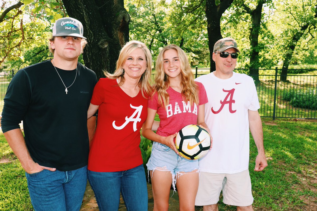 I’m very excited to announce that I have committed to play D1 soccer at the University of Alabama. I would like to thank my coaches, family, and friends for helping me get to this point. #rolltide ❤️🐘 <a href="/AlabamaSoccer/">Alabama Soccer</a> <a href="/DMissimo/">derek missimo</a>