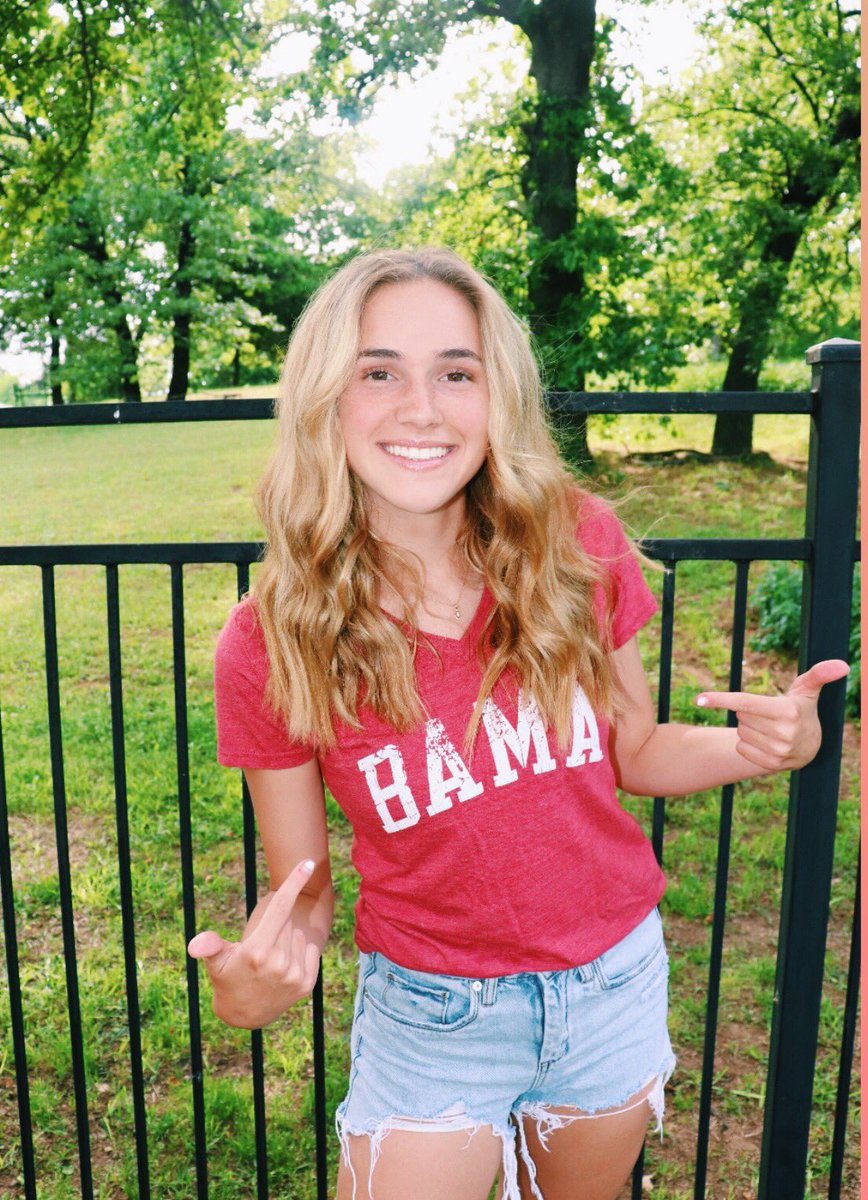 QuillenMorgan's tweet photo. I’m very excited to announce that I have committed to play D1 soccer at the University of Alabama. I would like to thank my coaches, family, and friends for helping me get to this point. #rolltide ❤️🐘 @AlabamaSoccer @DMissimo https://t.co/KdR8E2dswm