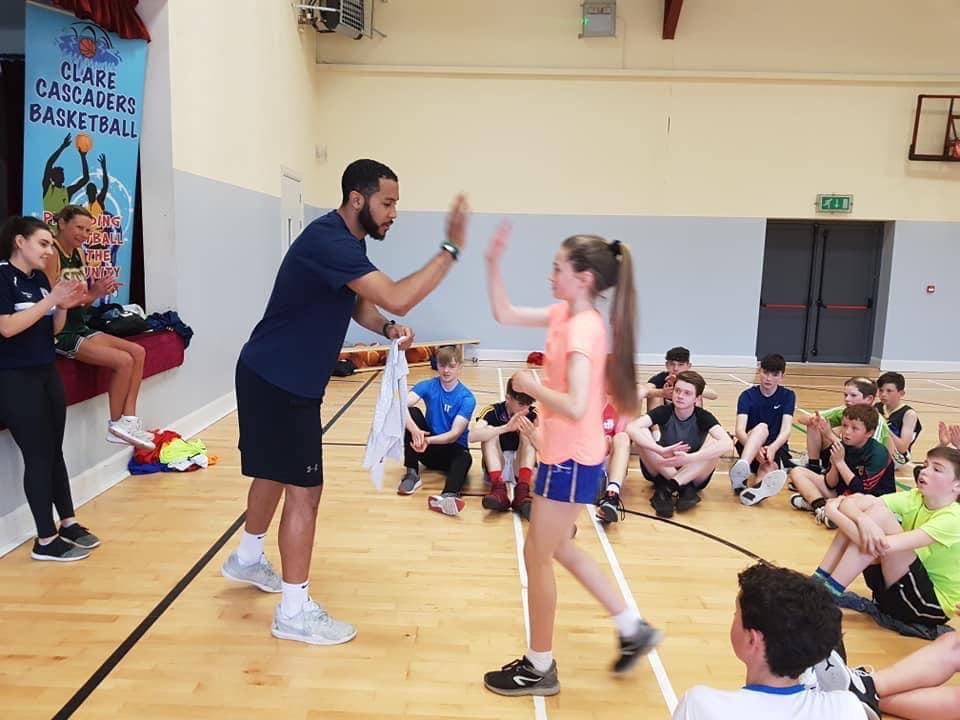 beyoustaytrue__'s tweet photo. #AYearAgoToday:
The #BeYouStayTrueProgram ran our first international basketball camp in Ireland ๐ฎ๐ช last year.
We got better, learned new drills, and most importantly learned how to be a great teammate!
Weโll be back soon!!
Love, @andrew_curiel_ & @GreatnessNeek
๐๐๐ฎ๐ช https://t.co/B6dzLjNBlp
