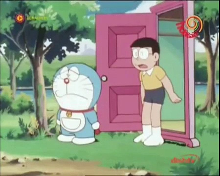 Pintu Doraemon ini sebenarnya saintifik berasaskan teori kenisbian umum (general theory of relativity) yang dilengkapkan oleh Albert Einstein. Ada konsep lubang cecacing (wormhole)Cuma, kita masih belum dapat buktikan secara pencerapan/eksperimen. #UntaianZM