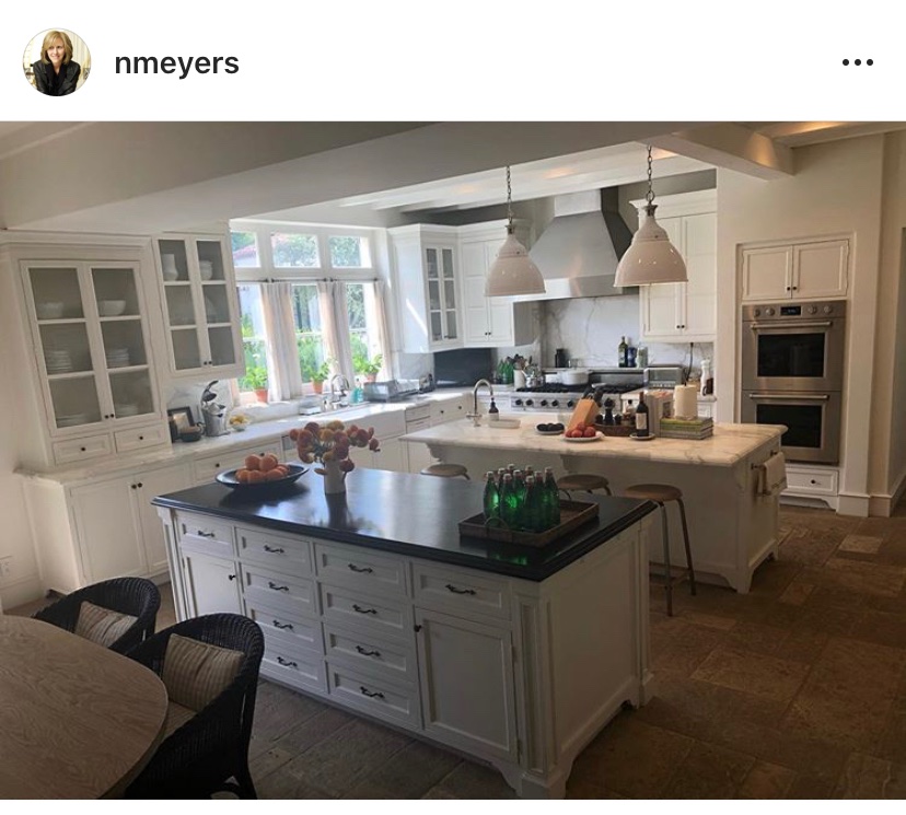 DanaSchwartzzz's tweet photo. 🚨 Nancy Meyers instagrammed a pic of her kitchen https://t.co/tmK3TuRHMR