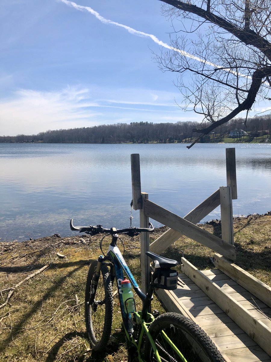 mkaz9800's tweet image. Beautiful day for a ride.  #soloriding #cycling #beeroclock