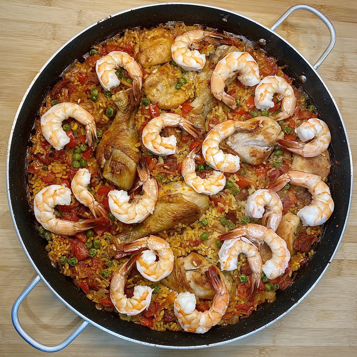 Put this off for way too long, but finally made a quarantine paella🥘 #RecipesForThePeople