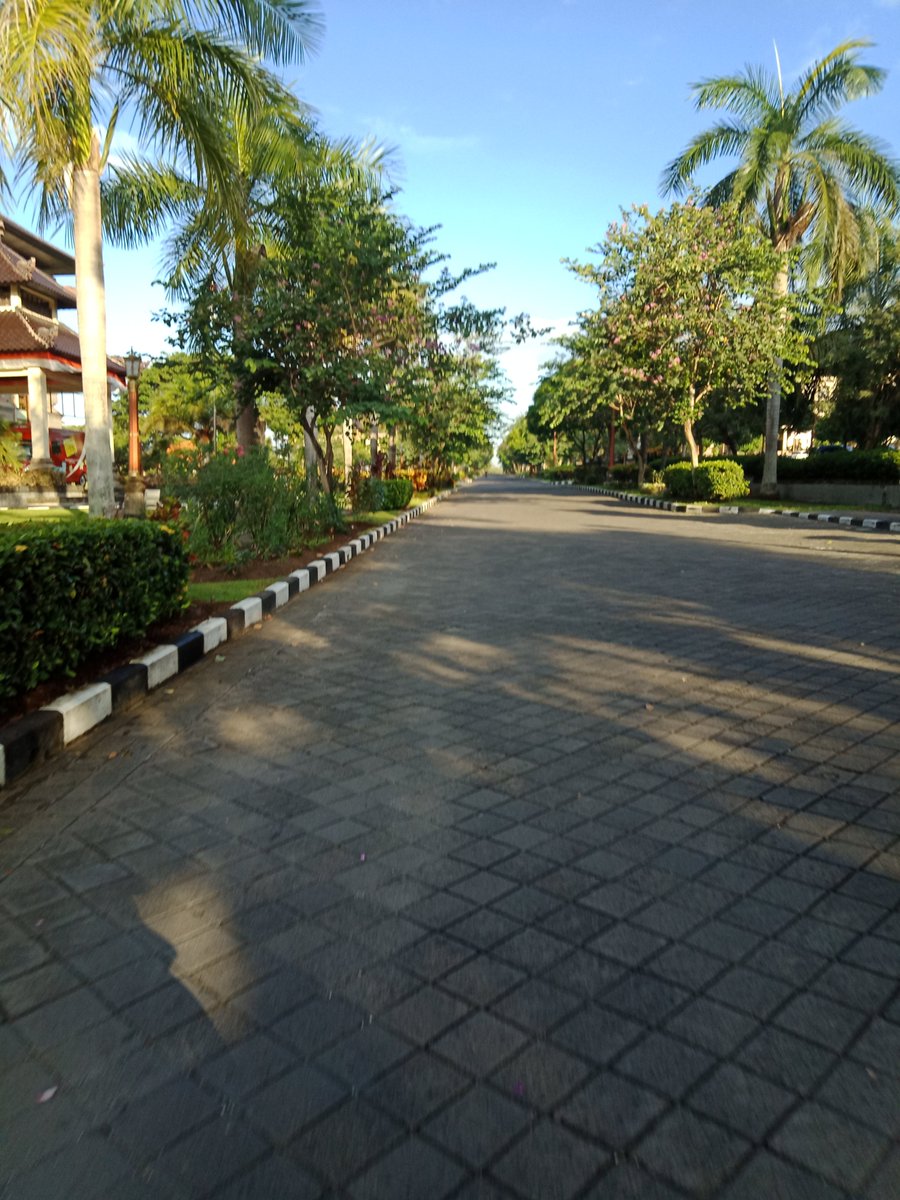 Dede67741135's tweet photo. Joging pagi https://t.co/WRqMuCdmF1
