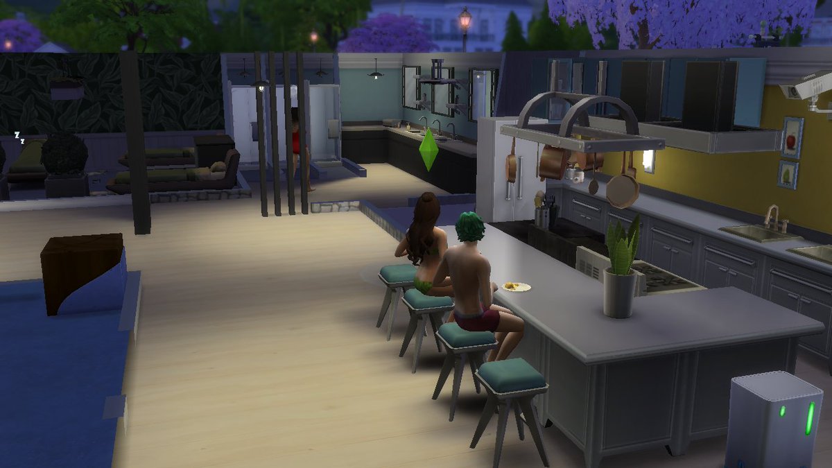 bthesims's tweet photo. Lucas e Larissa conversam enquanto cozinham
O pessoal vai a piscina
Mais tarde Lucas e Júlia falam sobre a prova do Líder e depois Lucas vai dormir na cama que era de Mariane https://t.co/DQp7z9jGgt