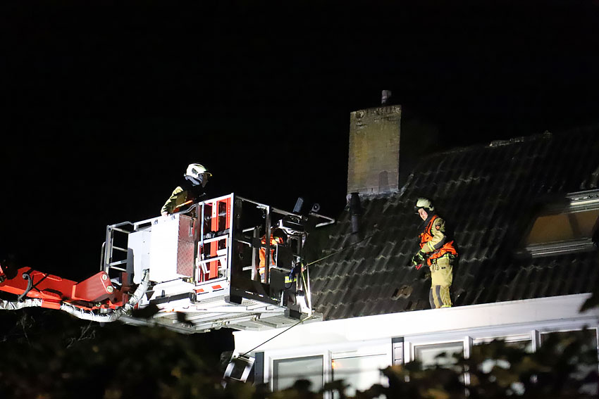 Schoorsteenbrand aan de Batinghe in Zuidlaren..