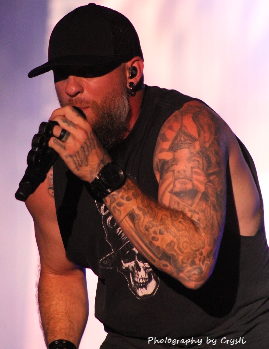 crystihicks's tweet photo. Who's ready for this quarantine to end so we can get back to the music and good times with BG??? @brantleygilbert #BGNATION #FireTUp๐ฅ #FireandBrimstone https://t.co/5vC2SRyCwa