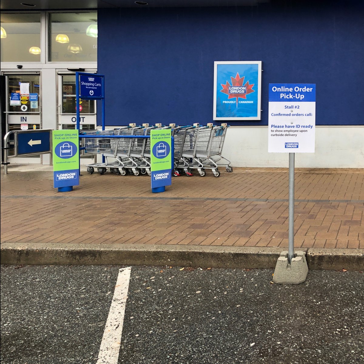 Contactless Curbside Pickup is now available at select locations! 
See a list of current available Contactless Curbside Pickup locations with more arriving soon: bit.ly/2zuJoMj