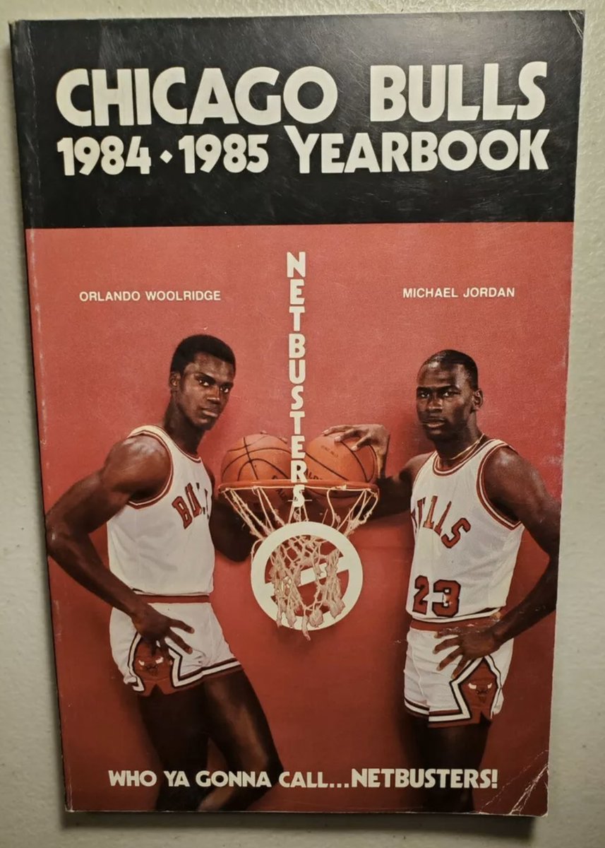 We’re giving away this 1984-85 Bulls yearbook to one lucky viewer. How to enter:1. Follow  @ActionNetworkHQ on twitter2. Reply to this thread with  #MJRaffleGood luck!