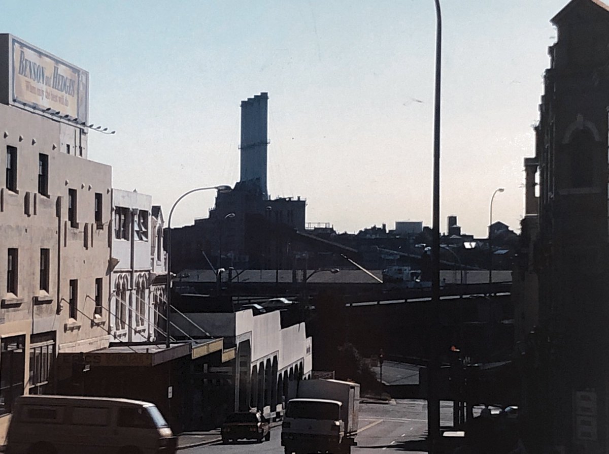 PhilipThalis's tweet photo. #lostSydney
iconic silhouette of 4-chimney Pyrmont Powerhouse once dominated not only the peninsula, but also westward vistas from city streets.
Devastating air pollution over decades it was in use, but extraordinary urban presence. Replaced by Star casino
#publicsydneydemolished https://t.co/b03PvXwFDI