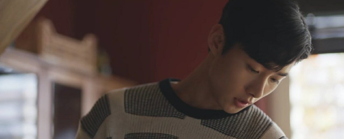I was wondering why my eyes always lingered around his collar area... I think I have finally figured it out... it& #39;s the magic of his shoulders... :") I had miss them, so now that I am actually getting to see them often, I can& #39;t take my eyes off them.  #SeoJiHoon