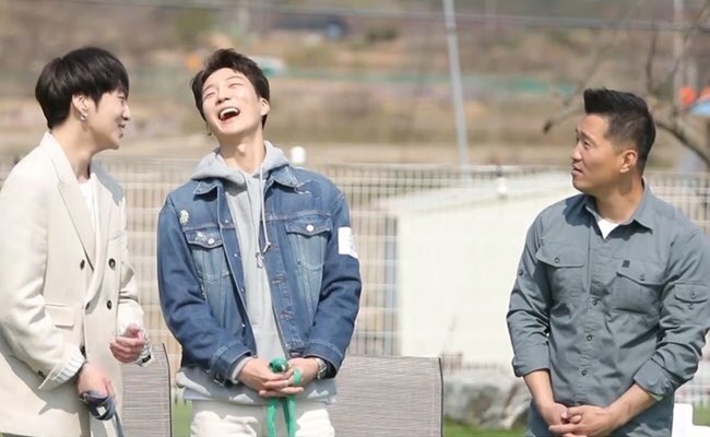 innercircleww's tweet photo. [PHOTOS] 200427 Preview photos of Seunghoon &amp; Seungyoon on KBS Dogs Are Awesome airing today April 27th at 11:10PM KST!

➡️https://t.co/Lp6qeM6cJk

#WINNER #위너 @yginnercircle @yg_winnercity #YOON #HOONY @official_yoon_ @official_hoony_ https://t.co/gNkhrm5Mkc