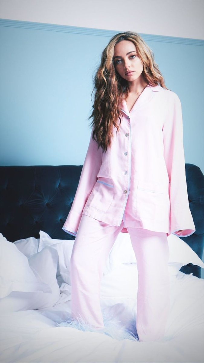 Day 26. Today was completely relaxing and I'm happy about it. In pajamas all day and watching series and movies, disconnected from the world. #JadeThirlwall  #Littlemix