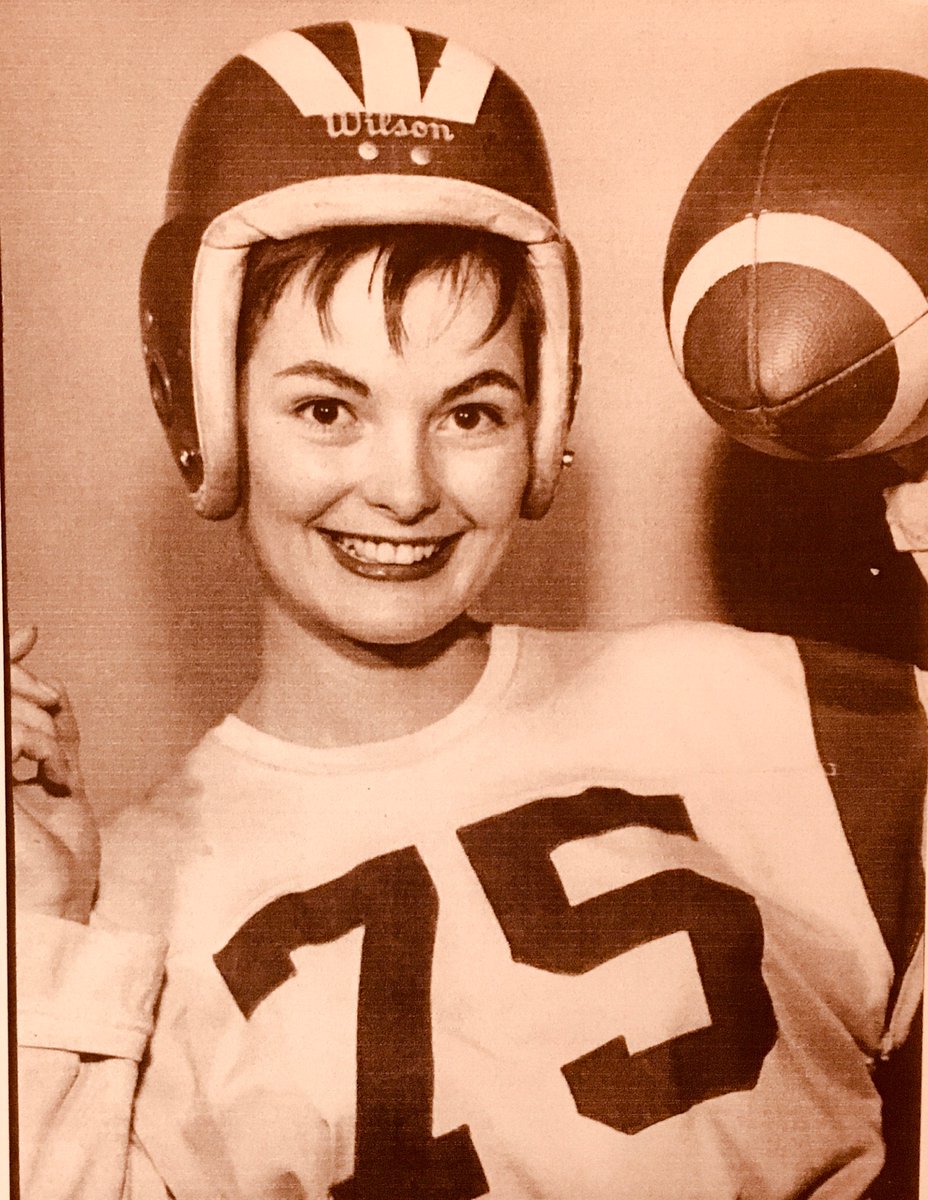 Stampeders1945's tweet image. She was reigning Miss Calgary Stampeder, he was a star player on the CFL team when they met in 1958. Merri and Chuck Zickefoose, who raised daughters Sherri and Kelli and son Blake, were happily married for 58 years until his passing 3 years ago.