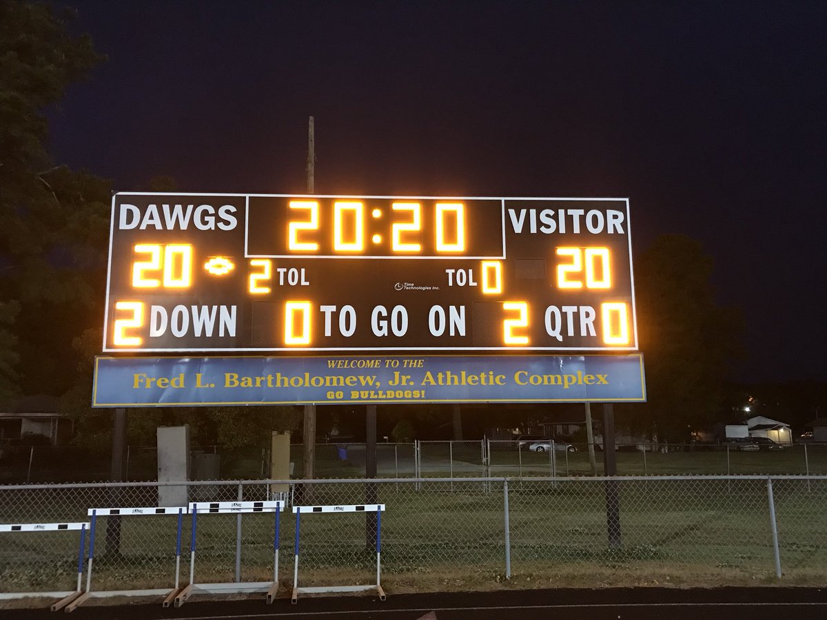 Princeton will be Honoring our 2020 Seniors tomorrow night at 8:20 with field lights on for twenty minutes! Thanks to our athletic department for making this happen!