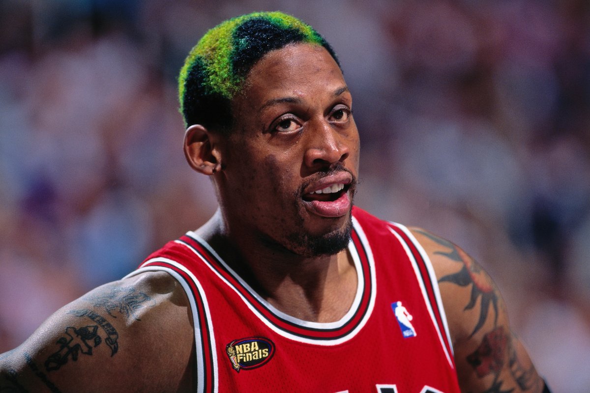 dennis rodman's hair was so damn coolpic.twitter.com/grpymPqnzE.