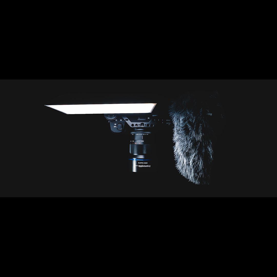 DAISUKE__SSK's tweet photo. アナモルフィックレンズで早く遊びたい。
YouTubeでレビューします。
#sirui #anamorphiclens #anamorphic #siruilens #アナモルフィック #アナモルフィックレンズ #rode #videomicproplus #yongnuo #yn300 #yongnuoyn300air #filming #cinematographer #cinemalook #お家時間 #stayhome #staysafe https://t.co/DUu8ch34iQ