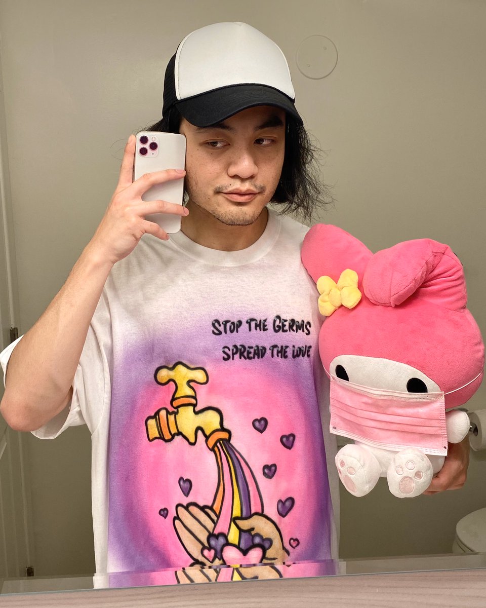 chich_city's tweet photo. 1/1 sentiments shirt I made! Should I drop more?? 💕 https://t.co/shVGalOBC6