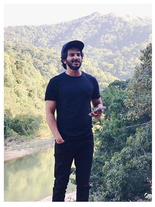 shibeezzdq1's tweet photo. All your black clothes fit you well😍👌🏻 @dulQuer #TNSupportsDQ 
#dqfp #dqfanspower 🔥 https://t.co/NIg5JHkNx3