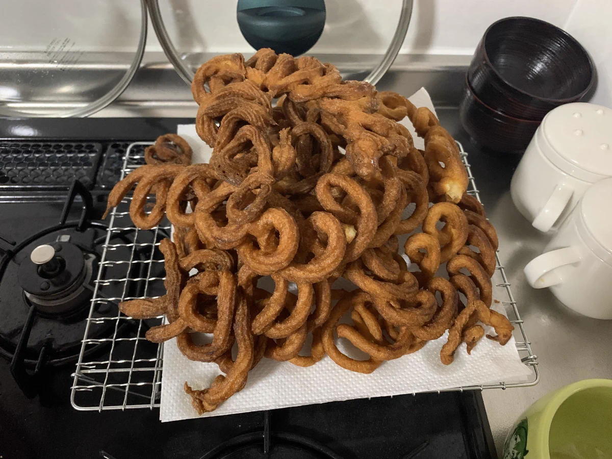 チュロスを作ろうとした結果？凄いものができちゃったwww
