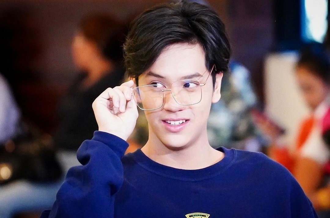 OhmNaMon in specs >>>>>>>>[ #ChimonWachirawit  #chimonac  #mynameisnanon  #NanonKorapat  #OhmPawat]; a thread