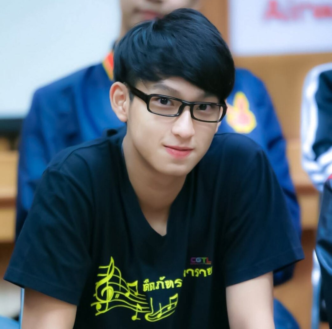 OhmNaMon in specs >>>>>>>>[ #ChimonWachirawit  #chimonac  #mynameisnanon  #NanonKorapat  #OhmPawat]; a thread