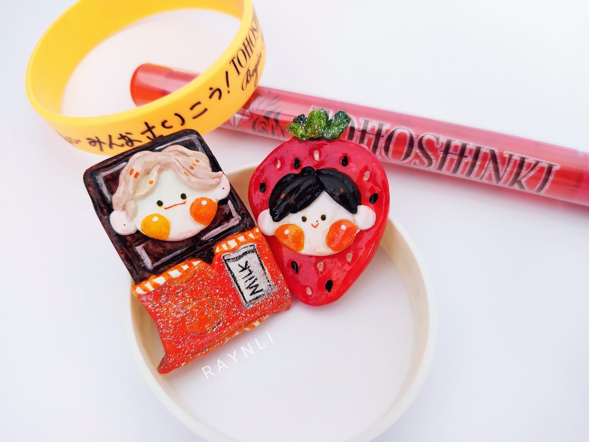 Raynli_ya's tweet photo. 0⃣4⃣2⃣7⃣

🍫🍓 happy together
手作石塑粘土👻✌

#TVXQ15thAnniversaryInJapan
#東方神起日本デビュー15周年 
#JAPAN_Debut15thAnniversary
#東方神起  #toho15th  #WeAreT https://t.co/LMUx36qe0C