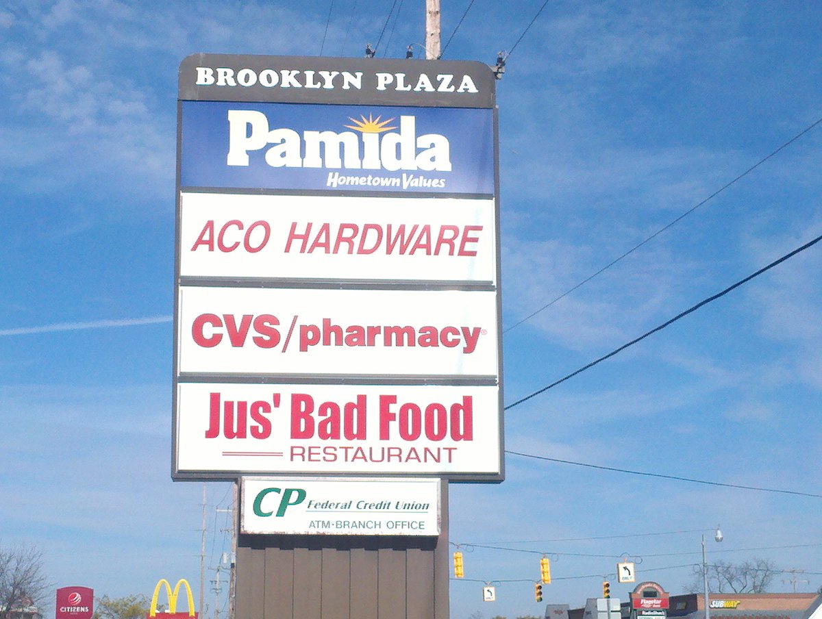 tonymyles's tweet image. #ThatOneTime I drove by this sign, pulled into the plaza and pondered whether I should or shouldn't try this noble restaurant. #WhatWouldYouDo