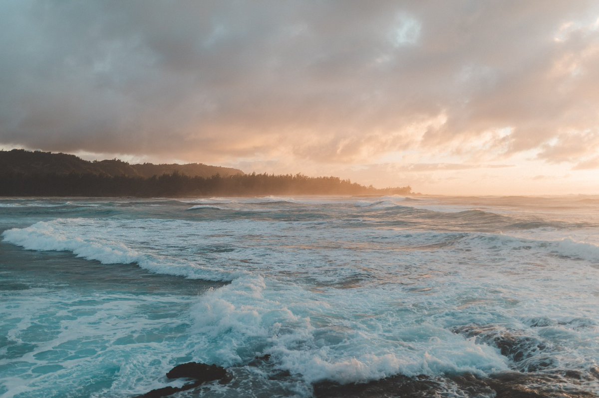 keelpapke's tweet photo. Blue hour is underrated...🌊 https://t.co/qAlpMXbwWA