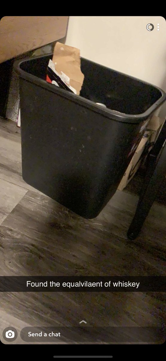 lambert_kaylee's tweet photo. Update: he’s ACTUALLY free. He’s up for grabs. Anyone can have him https://t.co/32rNnTfAQ6