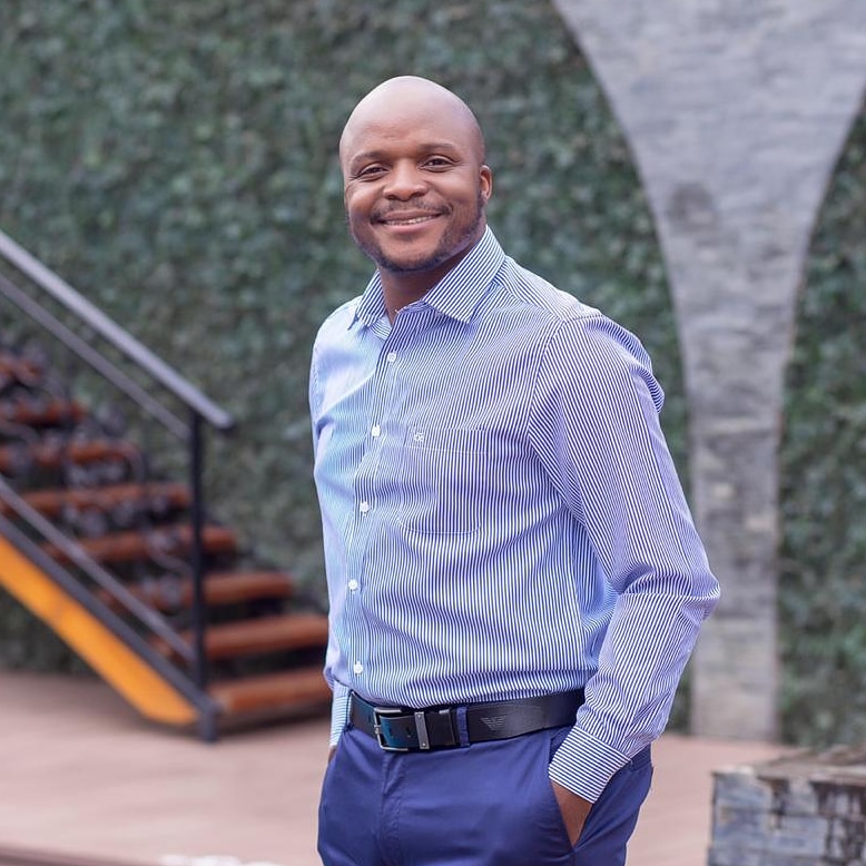 JalangoMwenyewe's tweet photo. Greatfull to God...Greatfull for Life...Greatfull for Family...Greatfull for Friends...Greatfull for My fans! Another year! HAPPY BIRTHDAY TO ME!
#HappyBirthdayJalas https://t.co/DPELtKLEf4
