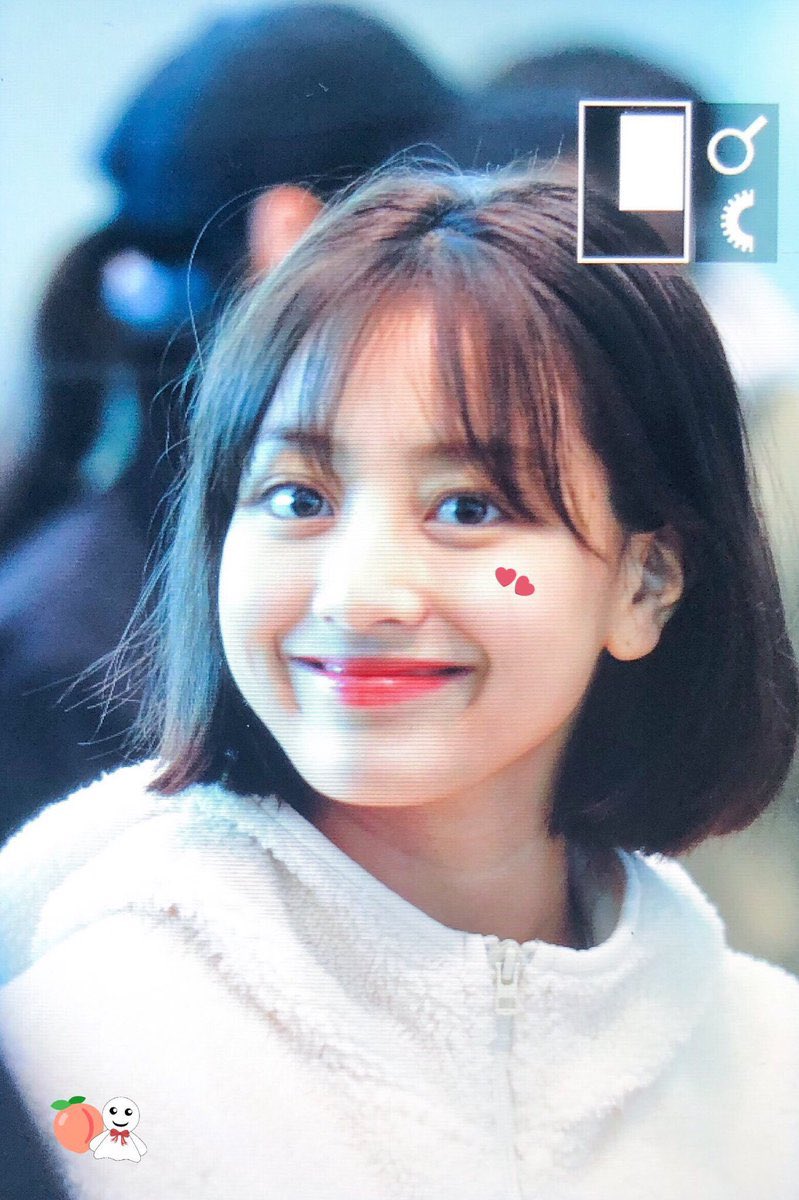 Jihyo's round cheeks- a very fluffy thread