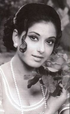 Belated happy birthday, Moushumi Chatterjee. 