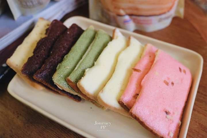 MG_SF_'s tweet photo. ขนมปังเนยกรอบอร่อยยๆ 4 รสชาติ 😋 ใครสนใจทักได้น่า มีบริการเก็บเงินปลายทางด้วยนะงับ 🤟
🧡 1 ห่อ 35 บาท
🧡 3 ห่อ 100 บาท  
#ตลาดนัดหวานใจ 
#ตลาดนัดประชาธิปไตยออนไลน์ https://t.co/Cvi3FE2w5b