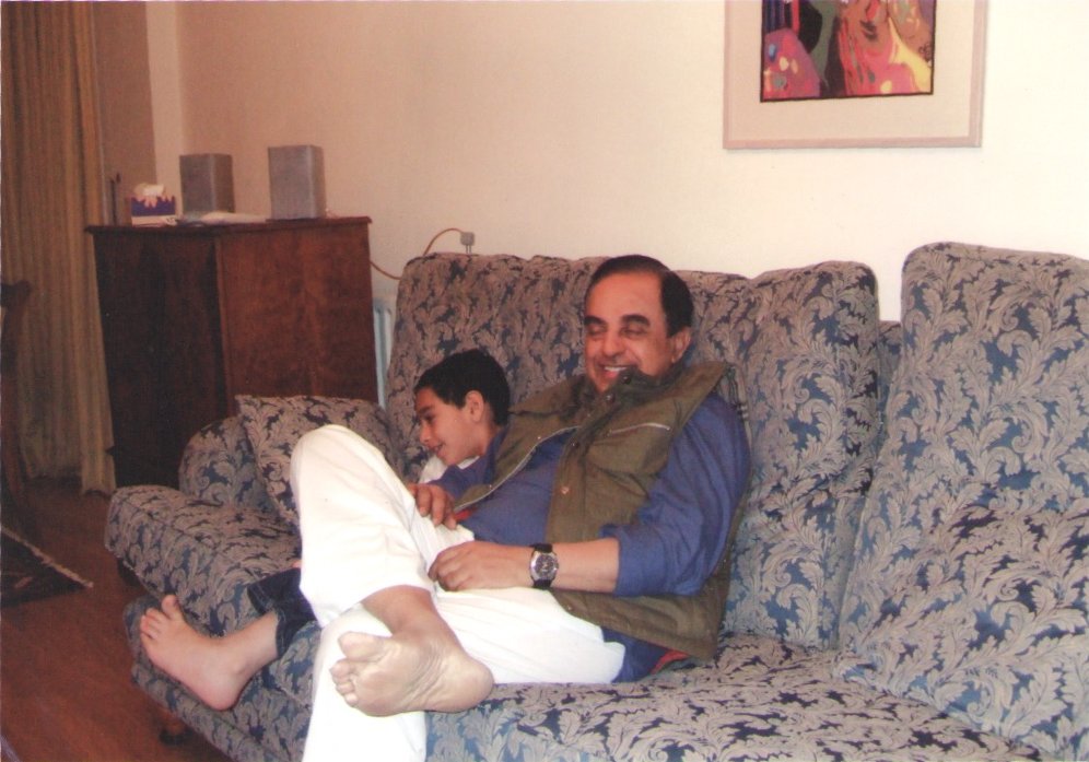 22/32: And I learnt what Dr.  @Swamy39 called the UK: "the unsinkable aircraft carrier of the USA".In the evenings, when my son would be playing a console game, Dr.  @Swamy39 would sit with him and tease him. It was great fun.
