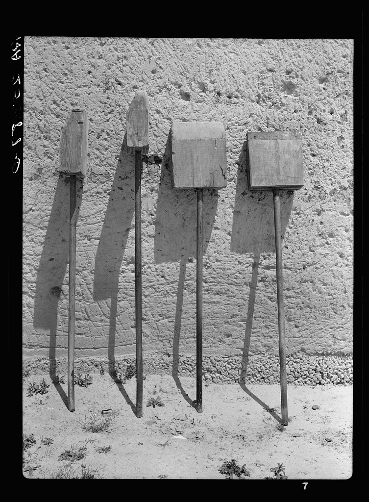 Apart from the forms used in shaping the walls, the tools involved were handmade from local materials, and could be made by the individual worker to fit his own needs and physical strength. All ingredients for the house except the French doors, came from the plot itself.