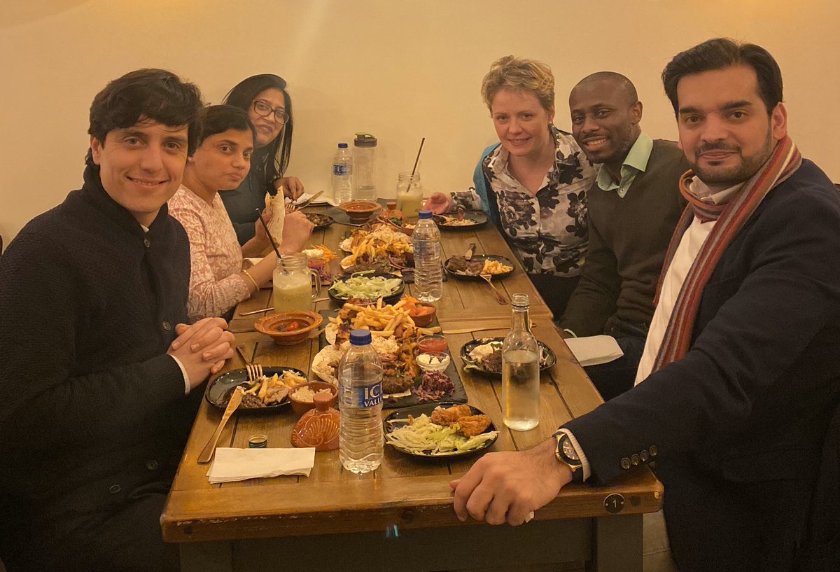 ayobamiolunloyo's tweet photo. One of the greatest benefits of the @CambridgeJBS @CambridgeEMBA is the lifelong #friendships it blesses one with. Here with my Team Consulting Project (TCP) group reminiscing about the times, sights & sounds of working with @UNICEF_uk on child safeguarding. #MissingCambridge https://t.co/oGmeezYToK