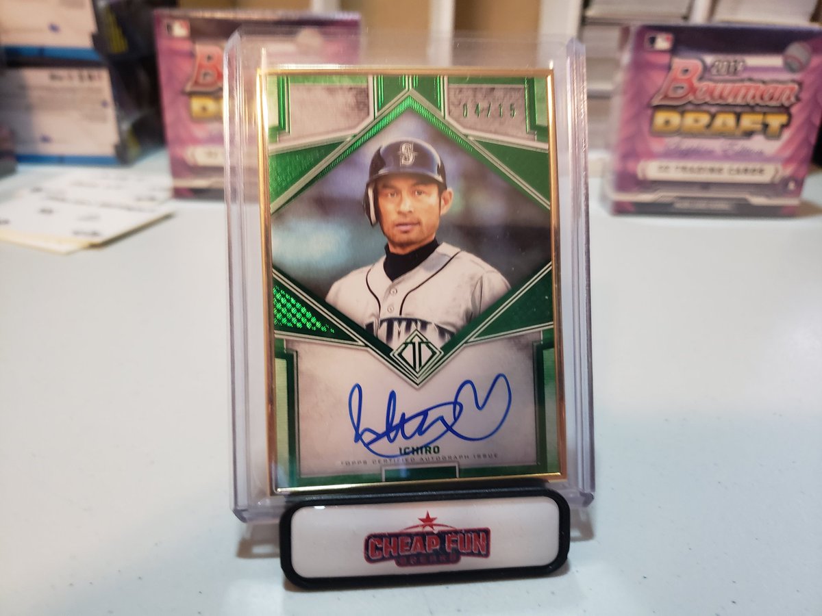 CobiesCards's tweet photo. Giving this away (again) tonight.  1st winner never claimed.  How you ask?  Well you might want to ask me live somehow and quickly. https://t.co/LbouvrMv8d