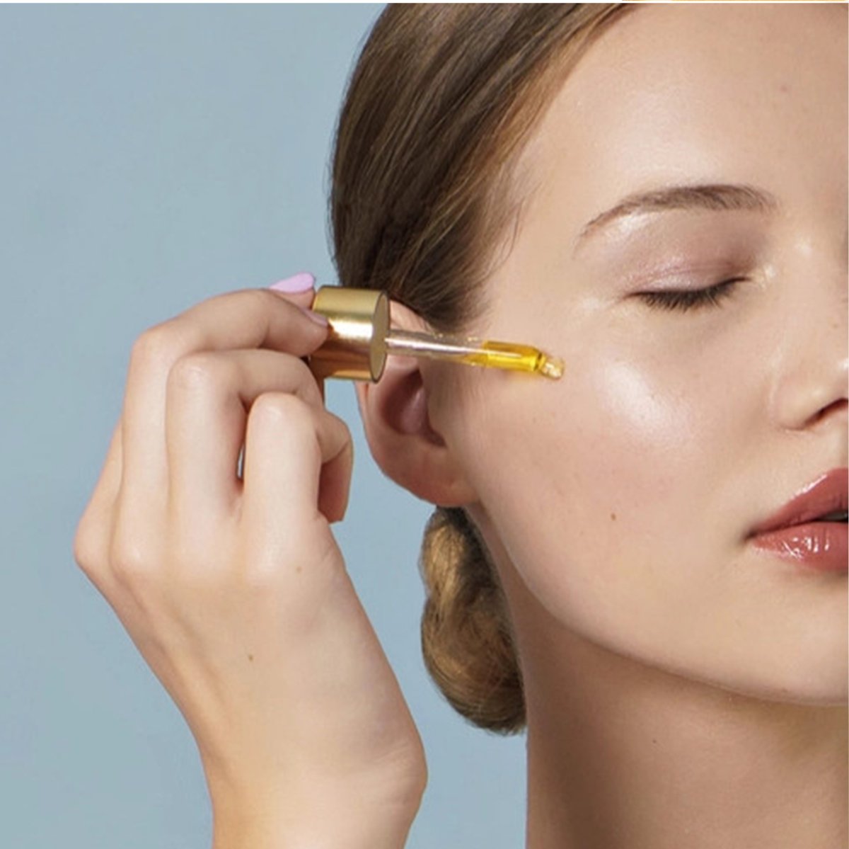SkinYoga's tweet photo. Skinyoga Facial Repair Oil easily seeps into the pores and moisturizes the skin thoroughly. It is an excellent grease cutter, much better than chemical-based anti-grease products.
Improve your skin tone today: https://t.co/W1zdjTC29M
#faceoil #antibacterial #skinyoga #antiaging https://t.co/pTw4ZC307I