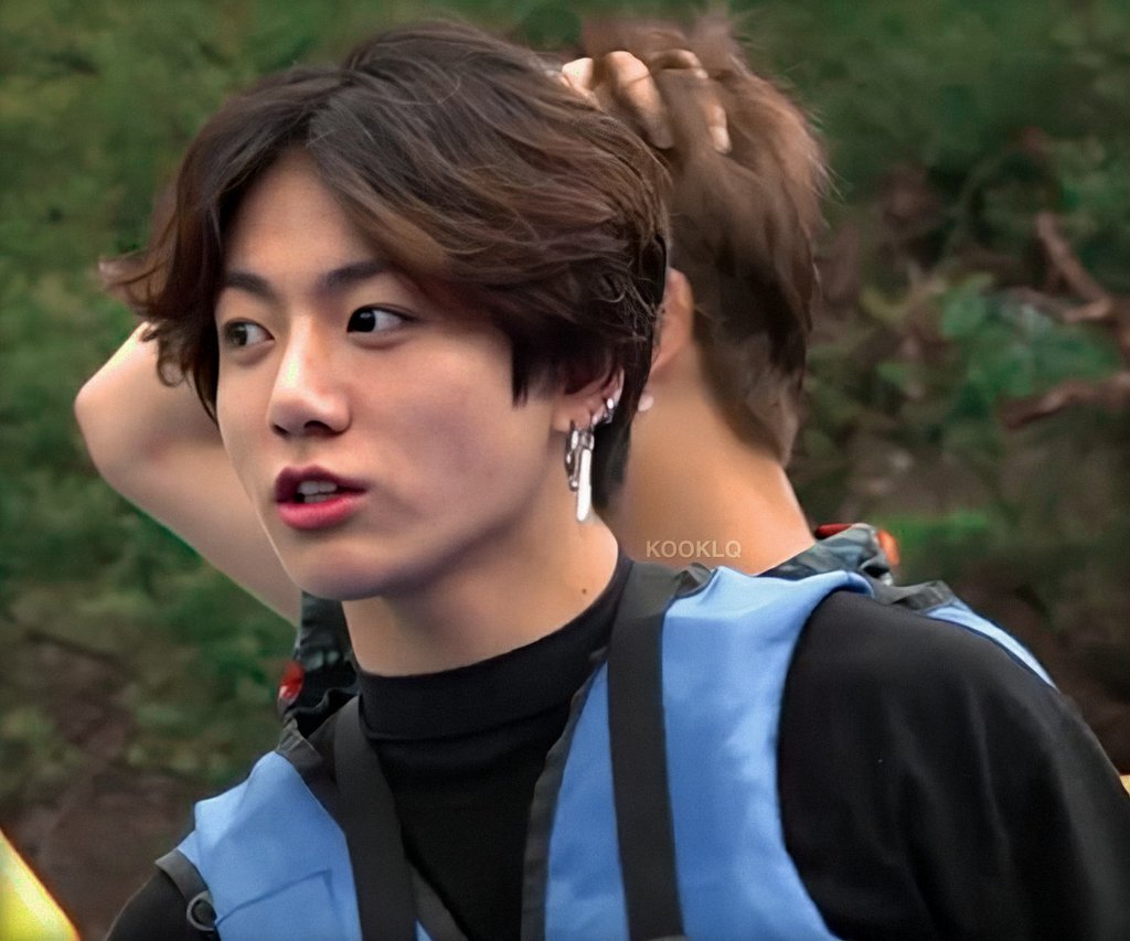 mid-length hair jk was a serve.