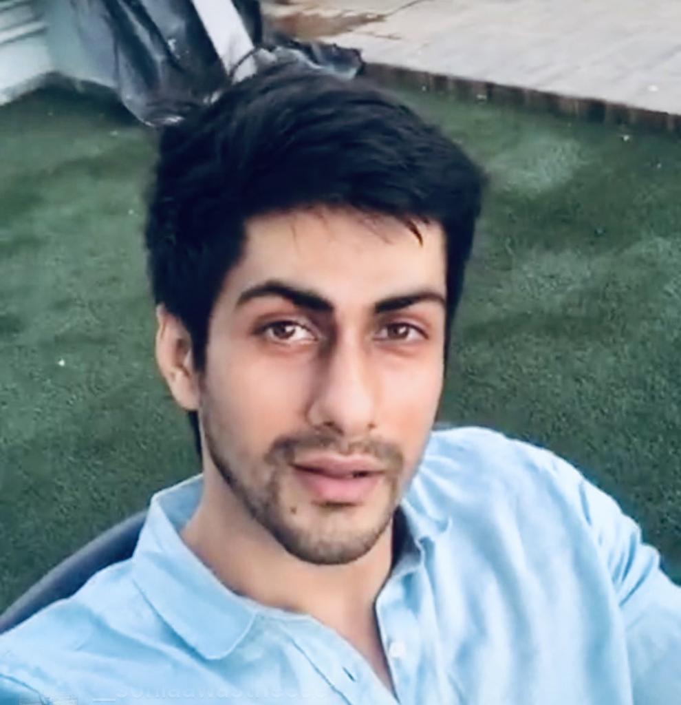 TeamNamitK29's tweet photo. Thankyou Mr Khanna for such a fun interactive live session. @namitter29
You look absolutely stunning...And yes your passion for photography was so palpable. Thankyou for showering all of us with so much of love and making us feel home. #Namitakhanna
P.S hoping to see u more often https://t.co/3Uyq9yephb