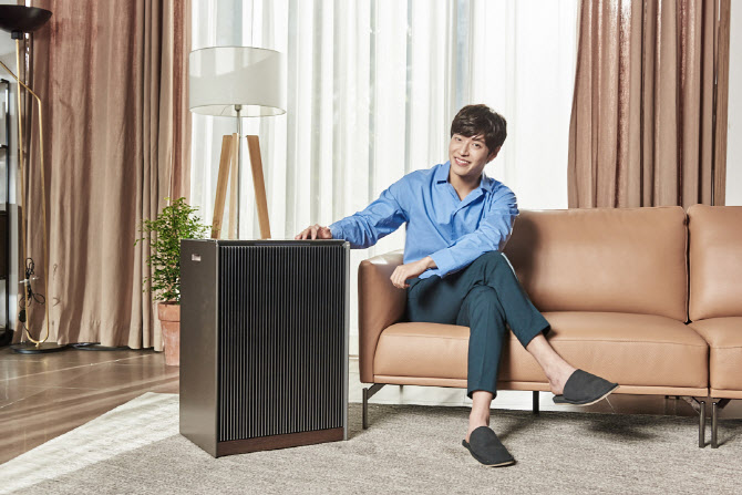 EWltAS_X0AMIZ3V?format=jpg&name=orig