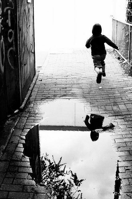 CasaLettori's tweet photo. Purtroppo continuo ad essere invisibile nella home

Un attacco alla #CulturaCondivisa 

Spero che mi aiuterete usando #

#CasaLettoriNonSiArrende 

Aggiungendo @CasaLettori 

Grazie a tutti per la solidarietà 

Buon #27aprile 

Cartier Bresson https://t.co/IgUb5w00KR