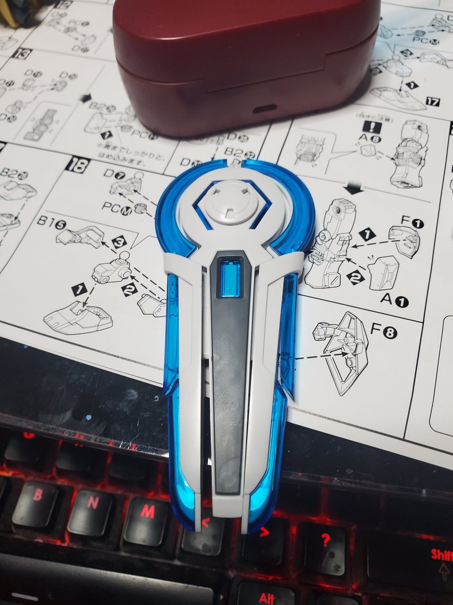 DaOnlyEzeGen's tweet photo. I had posted these on instagram and it is far from finished but here is what I am working on #��ンダム #WIP #Gunpla https://t.co/AeWvURA6Vp